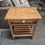 Stand Hardwood