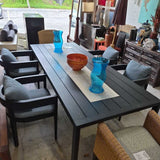 RH Outdoor Dining Table W/4 Chairs