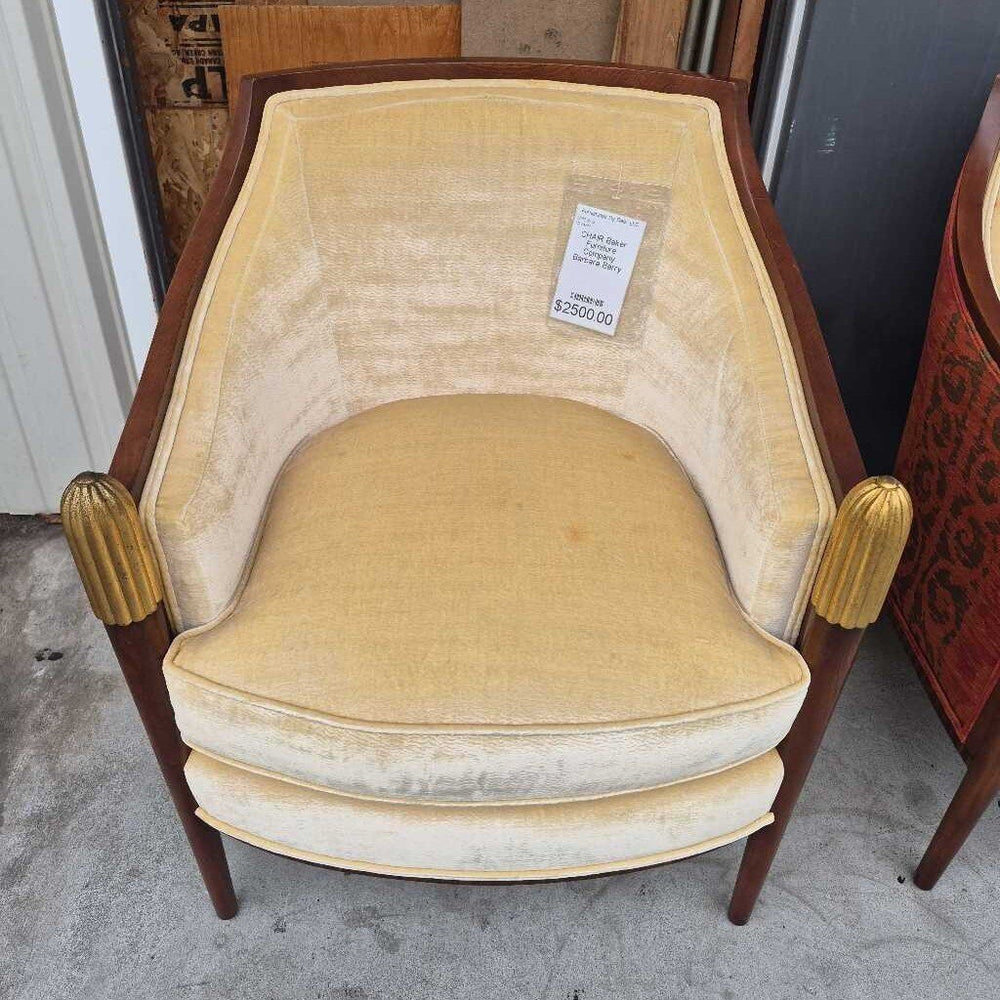 Chairs/Sofas